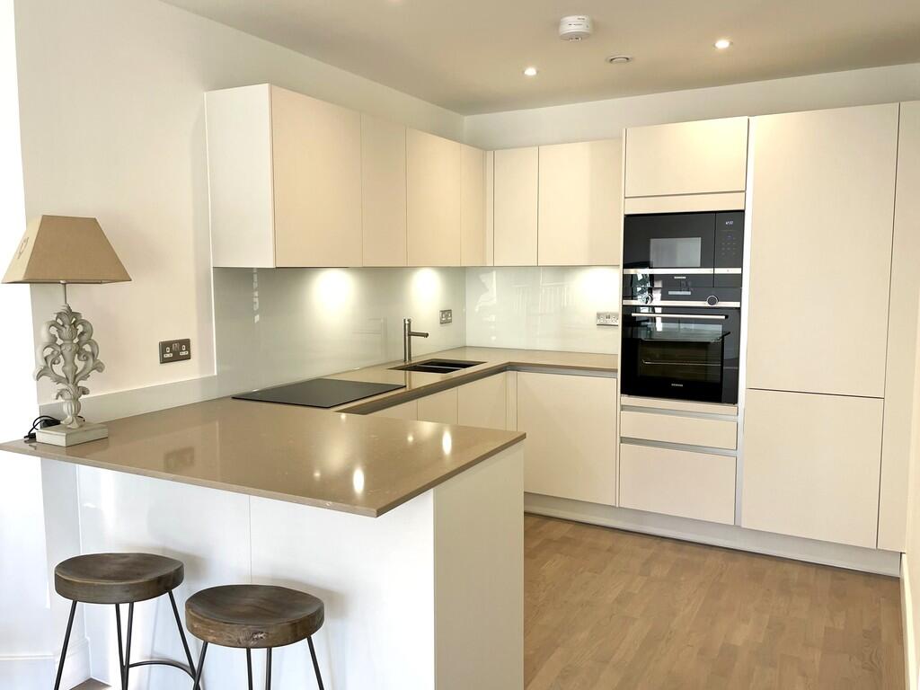 30 Atkinson House, 3 Eden Place