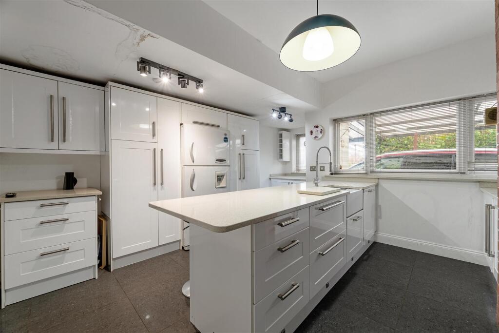 36 Kenilworth Road-190-HDR-2.jpg