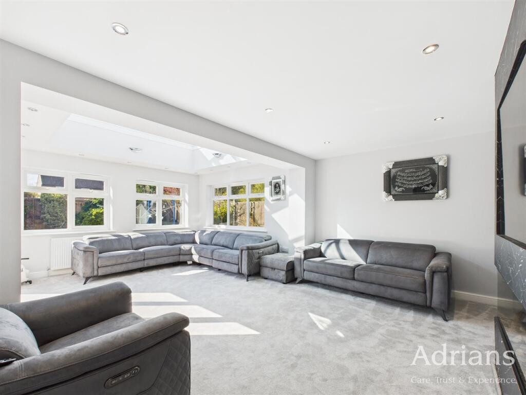 SITTING ROOM