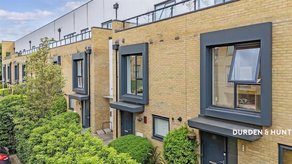 Charlock Close