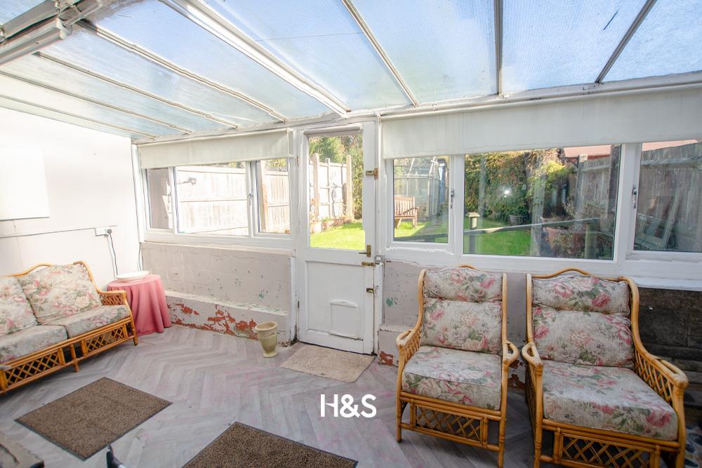 3 Wiseacre Croft - Conservatory.jpg