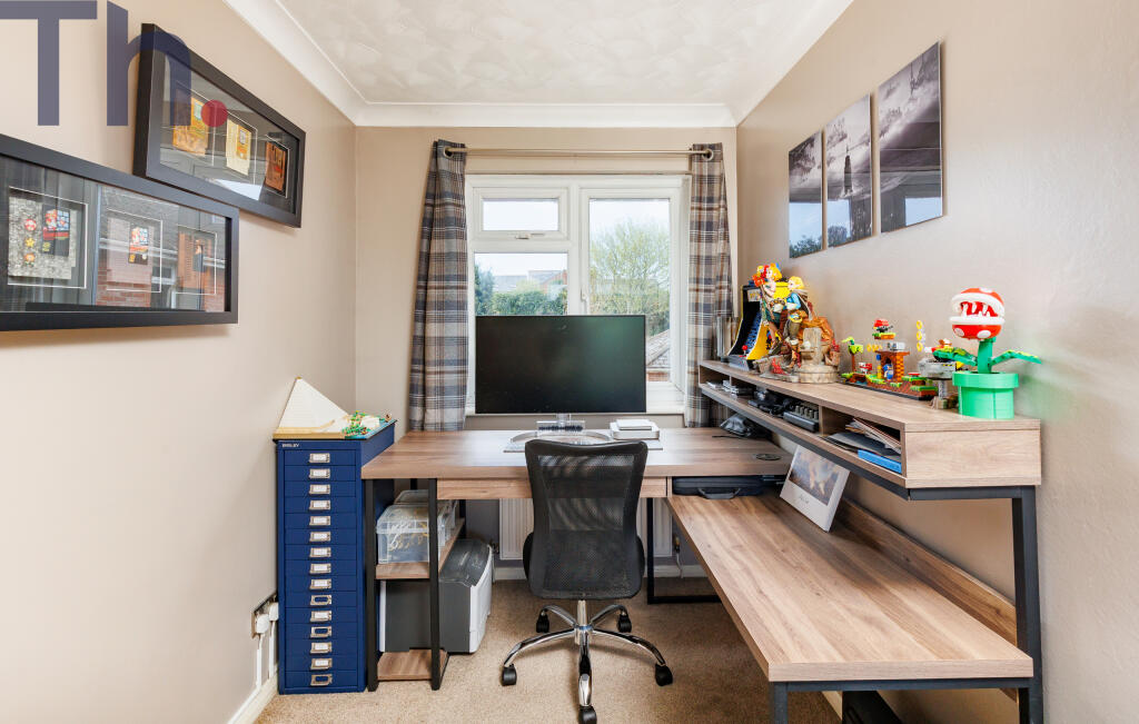 Dining/Study Area
