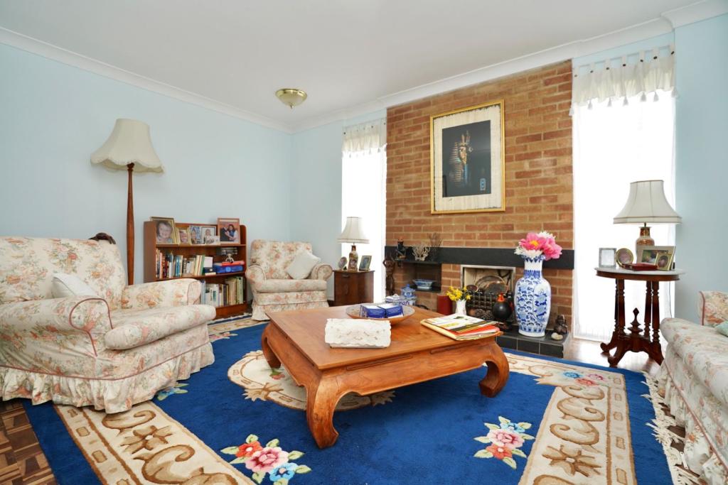 Sitting Room / Bedroom 4