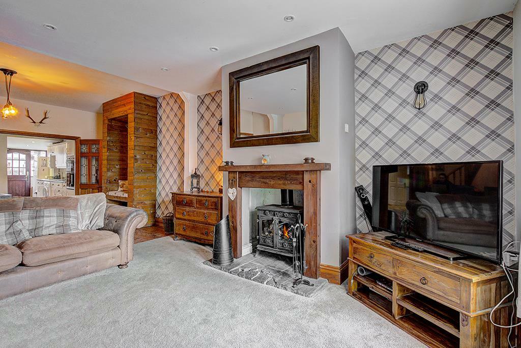 Lounge/ Dining Room