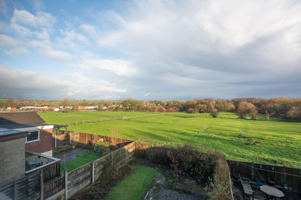 Westleigh Lane, Leigh WN7 5PU