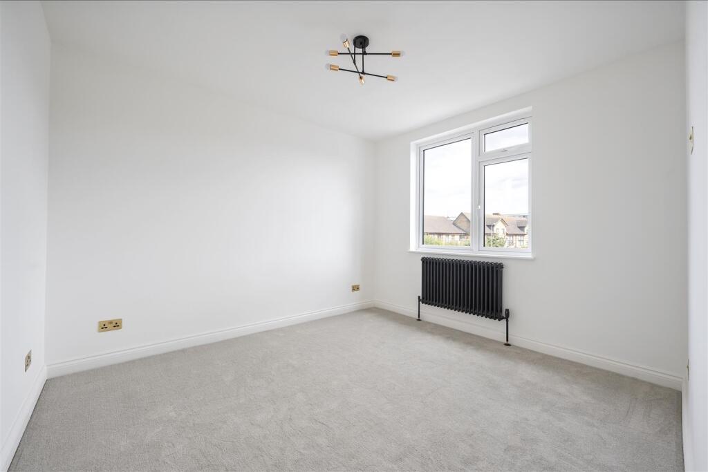 Capworth Street E10