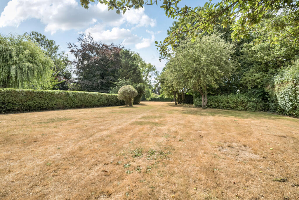 1314832-34-686bae...