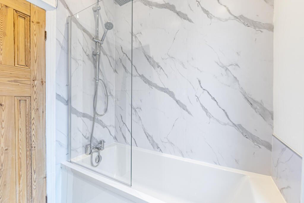 bathroom2