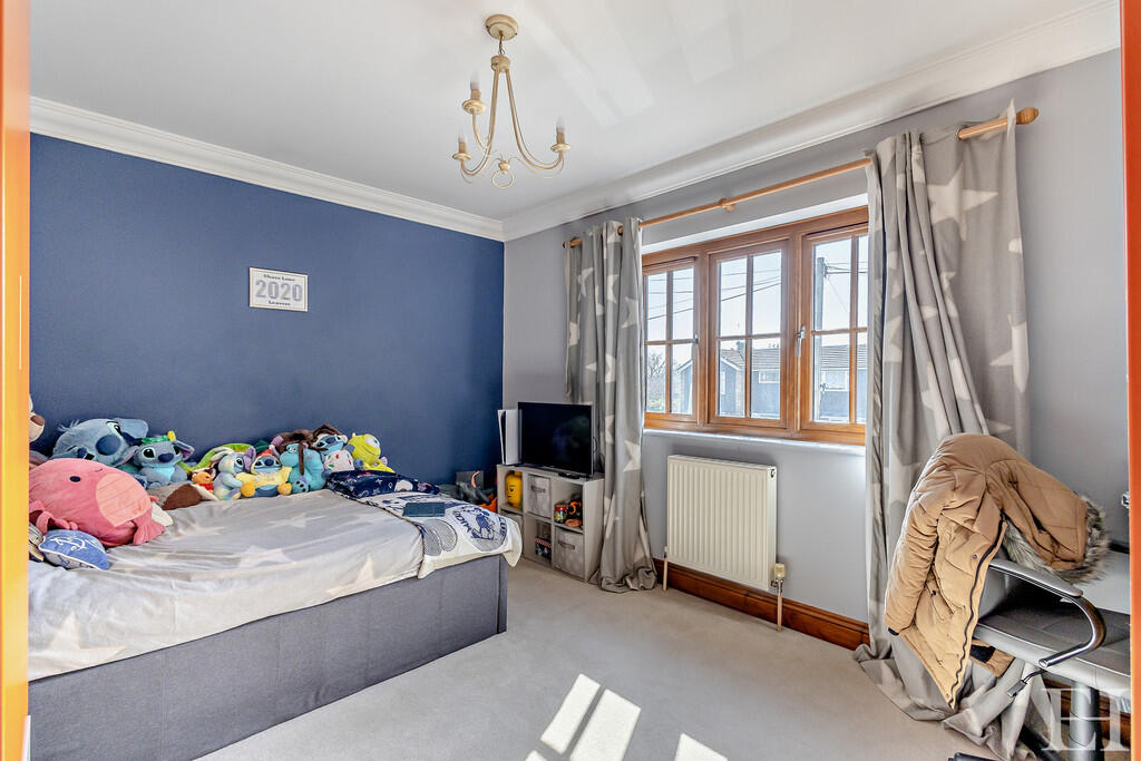 8643451-interiorW...