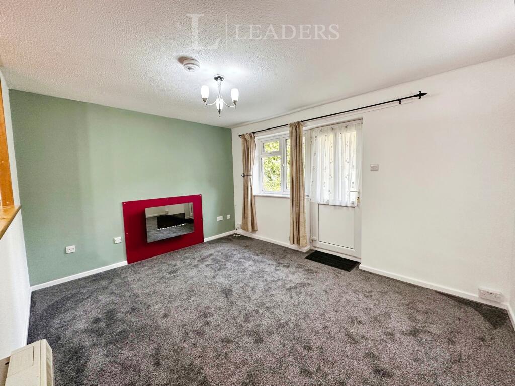 Living Area (2)