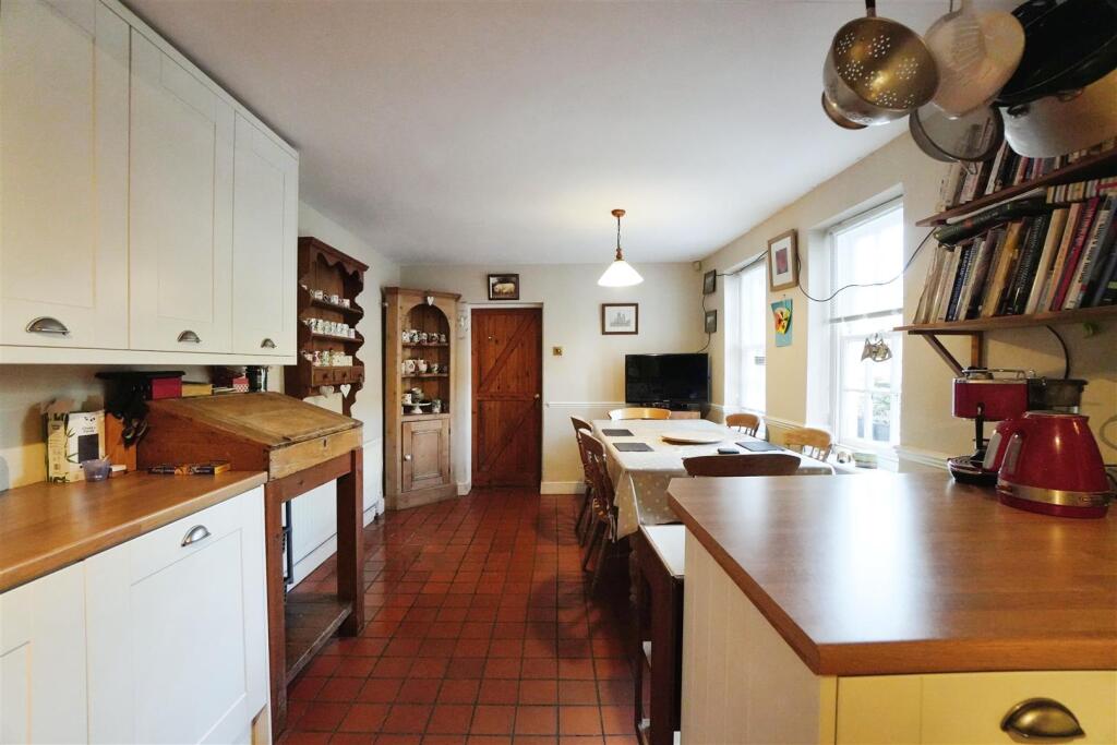 Dining Kitchen