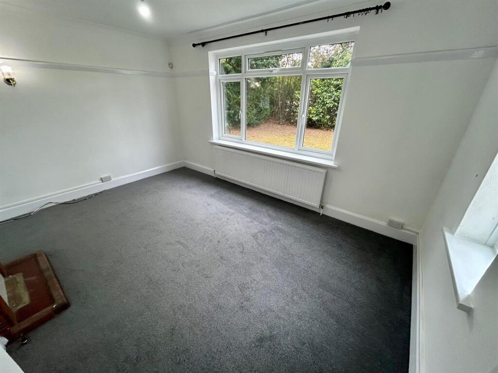 dining room.jpg