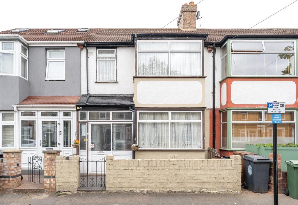 Woodend Road  E17