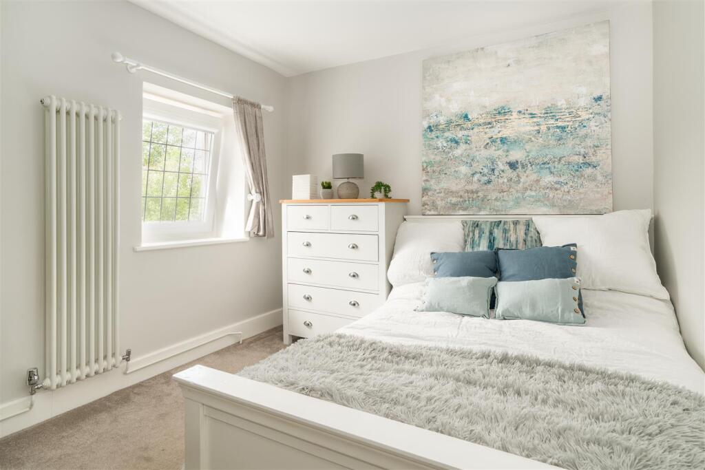 Bedroom2.jpg