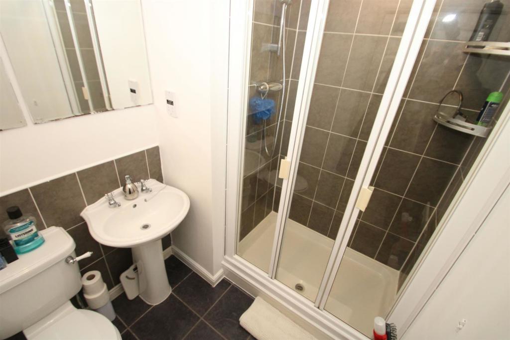 En Suite Shower Room
