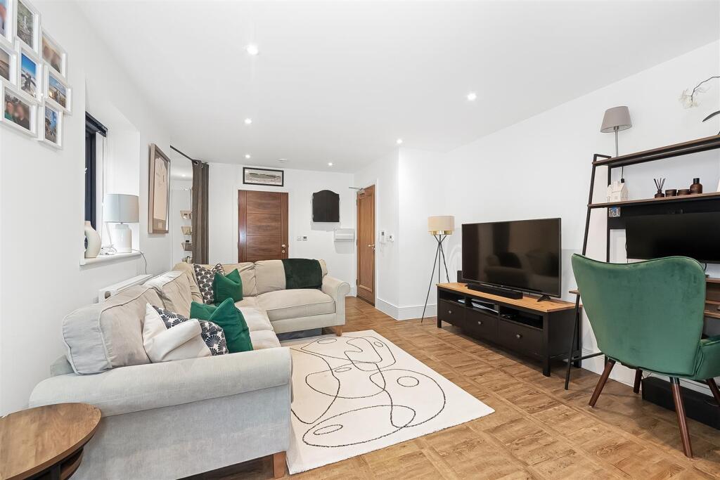 Reception Room / Kitchen