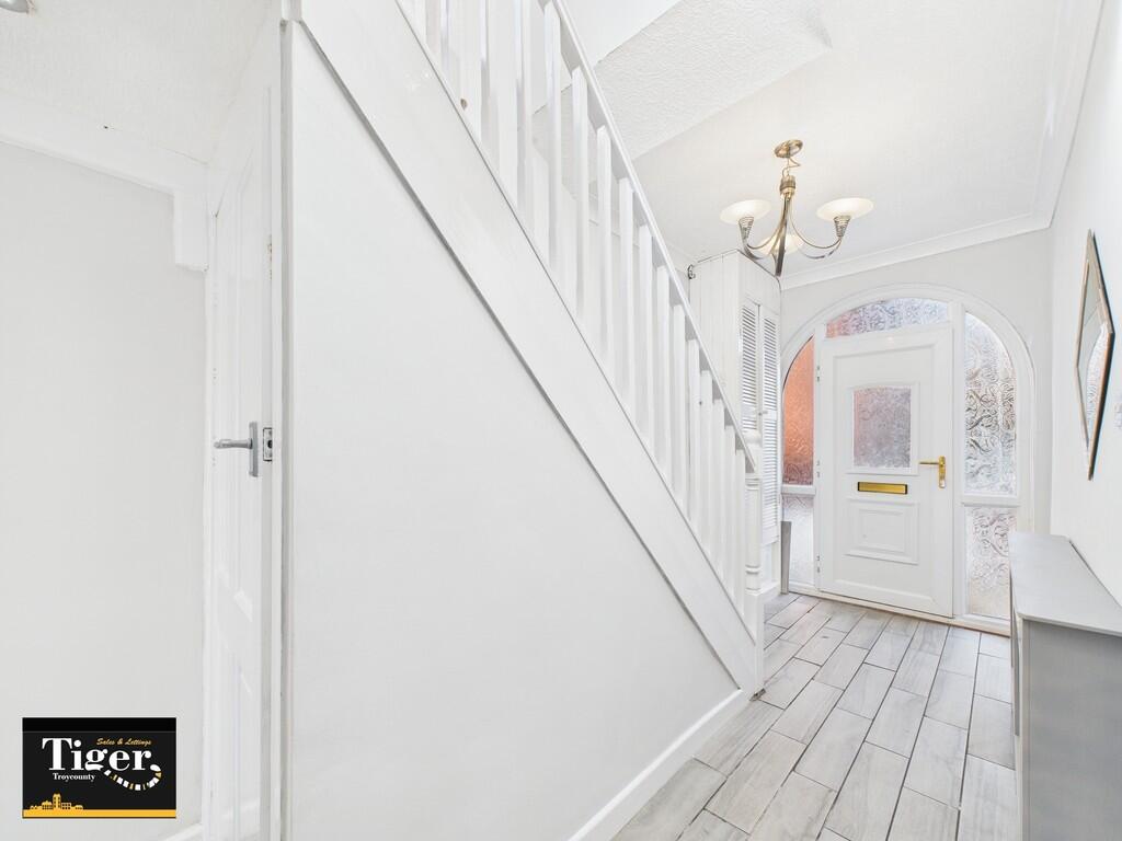 CAM02176G0-PR0508...