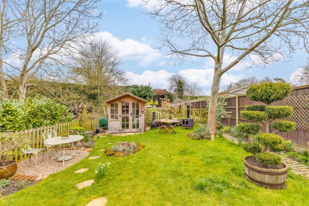 Thorncote Road 4-28.jpg