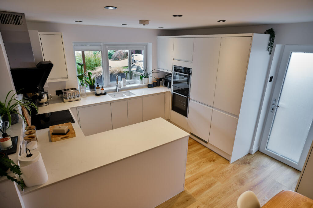 Newly fitted Kitchen