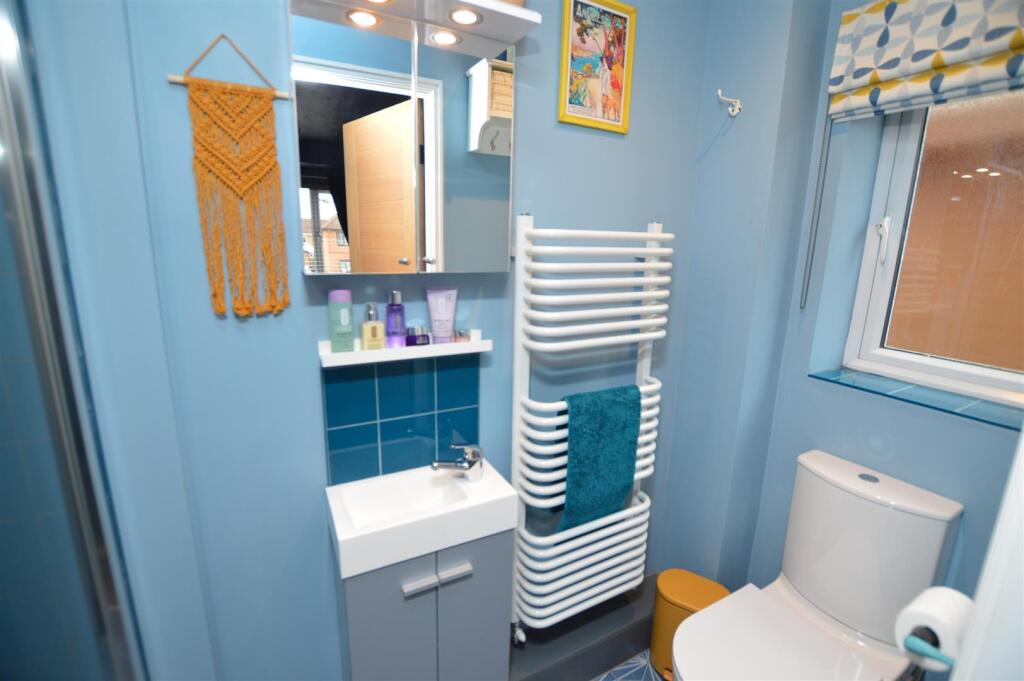 En-suite shower room