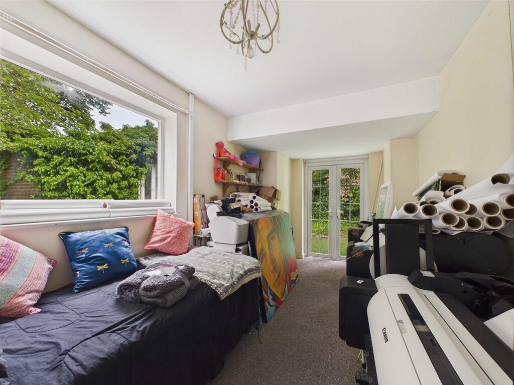 CAM04092G0-PR0056...