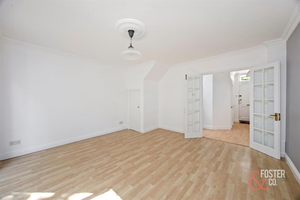 Medina Place, 4_017.JPG