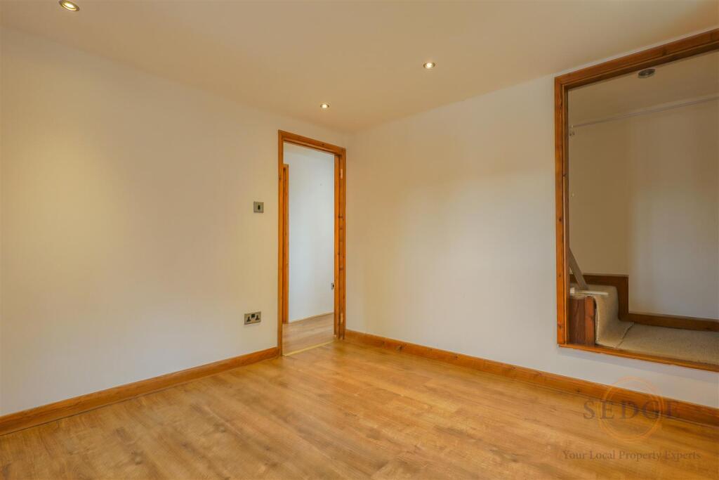 13 wonsover road-15.jpg