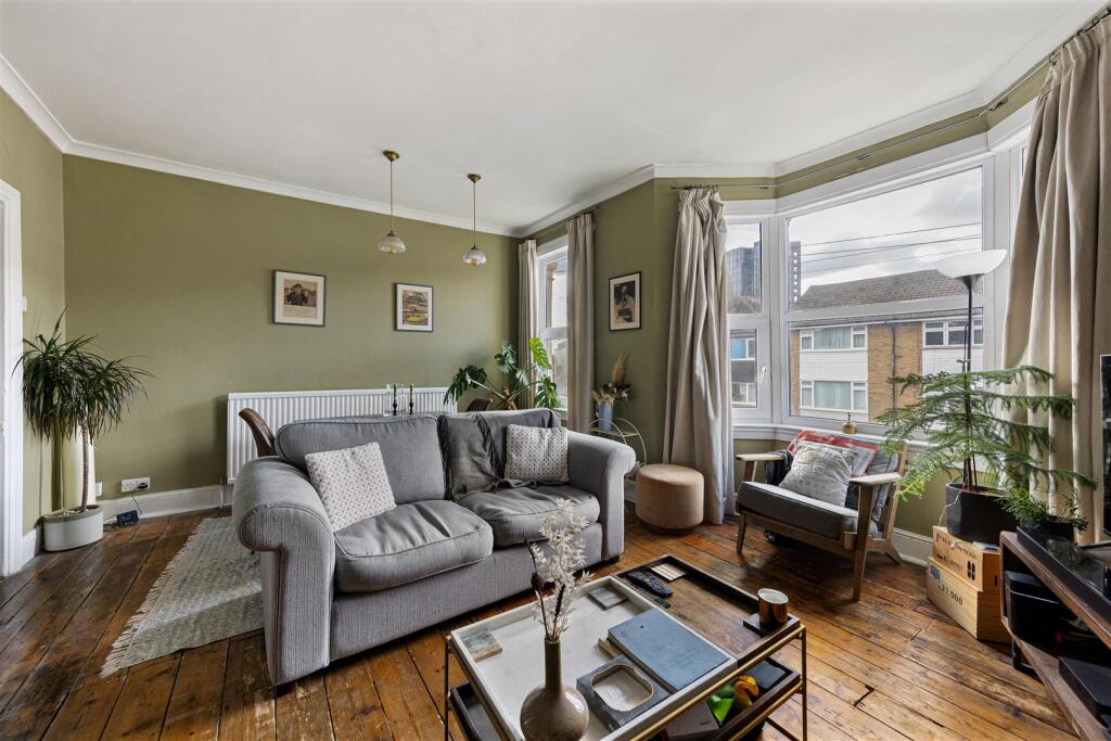 West Avenue Road, E17