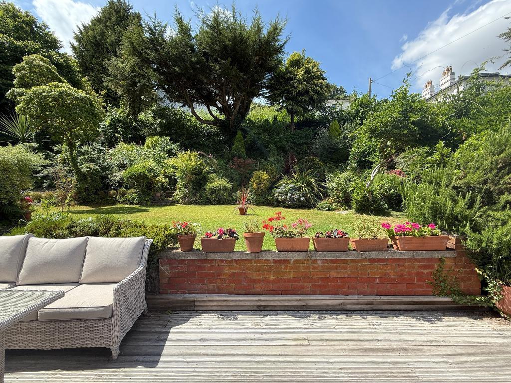 Sun deck and garden