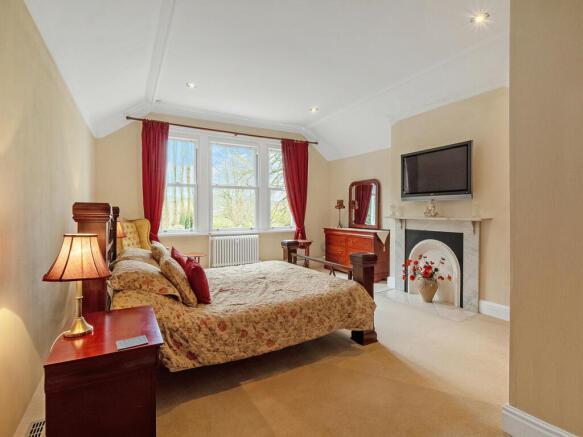 bedroom b.jpeg