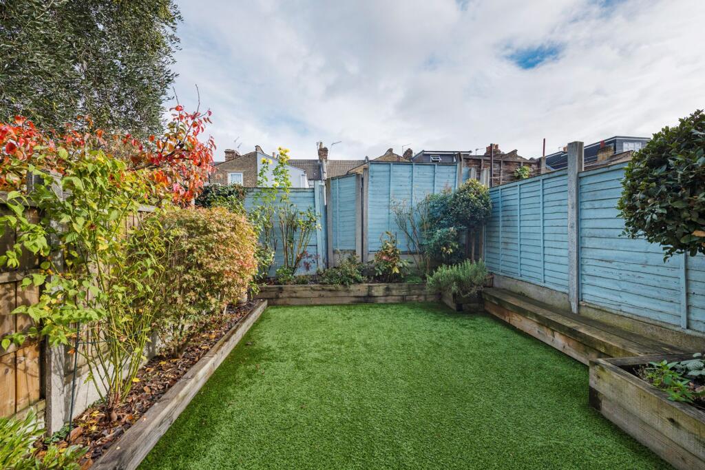 Borwick Avenue, E17