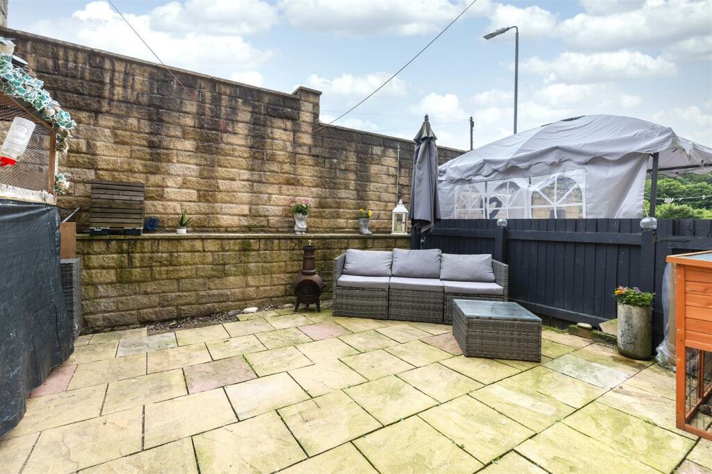 Bramleys Estate Agents - Heatherdale - Halifax (27