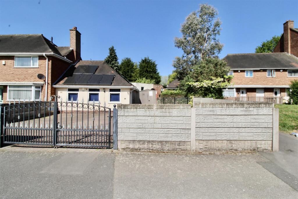 Front Garden/Driveway