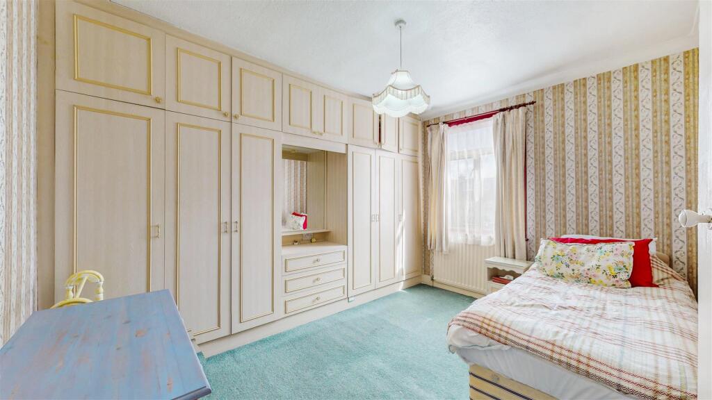 Bedroom.jpg