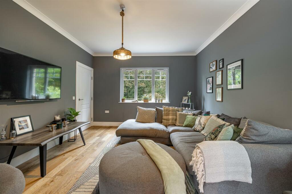 25 Harleyburn Drive Melrose 05.JPG