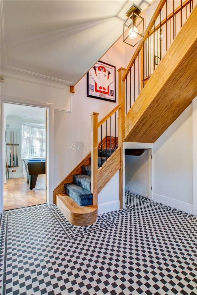 Holybush Road, Cyncoed, HernCrabtree (26).jpg