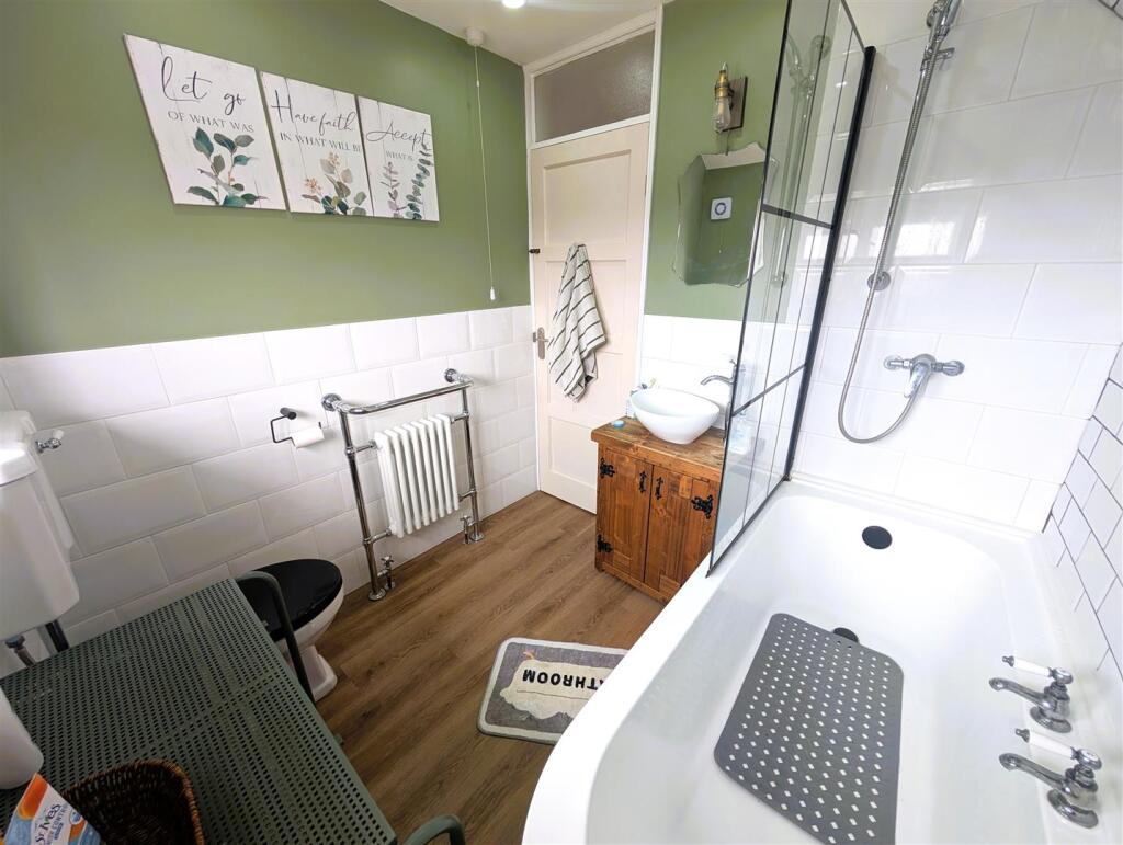 Family bathroom