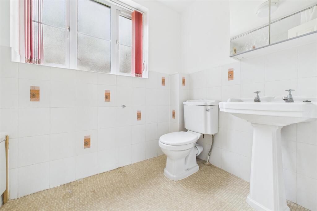 1 Coombe Brook Lane, Fishponds, Bristol BS5 7EZ | 