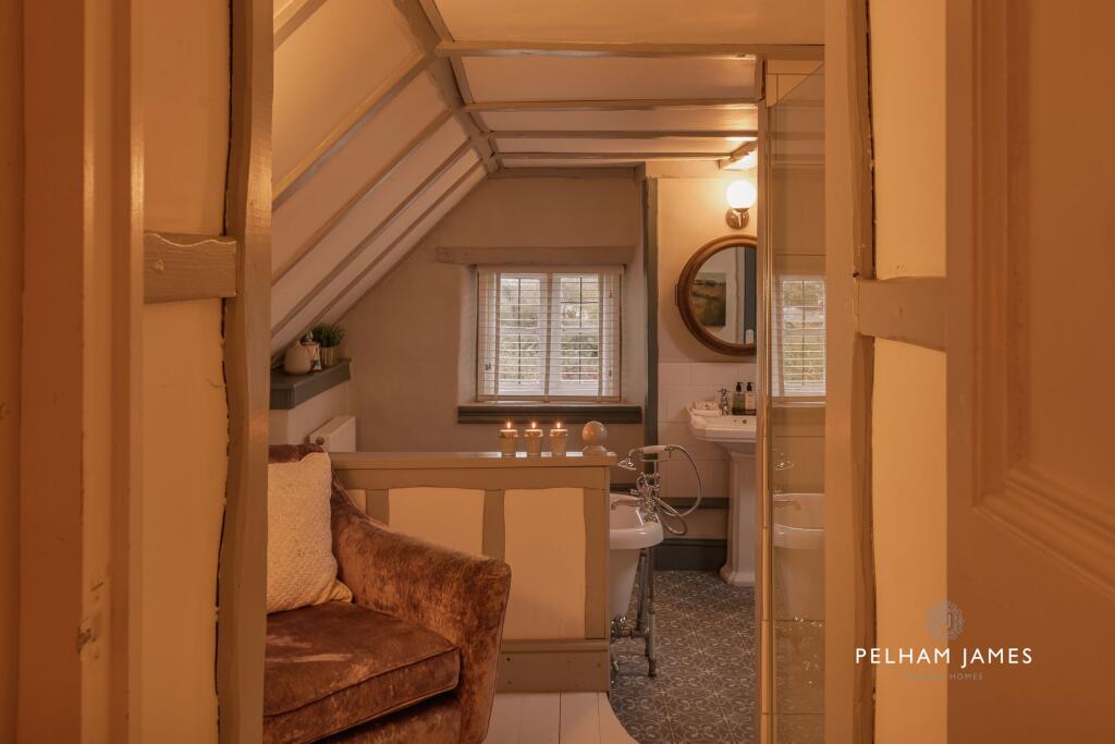 Principal En Suite, Rock Cottage, Easton On The Hill