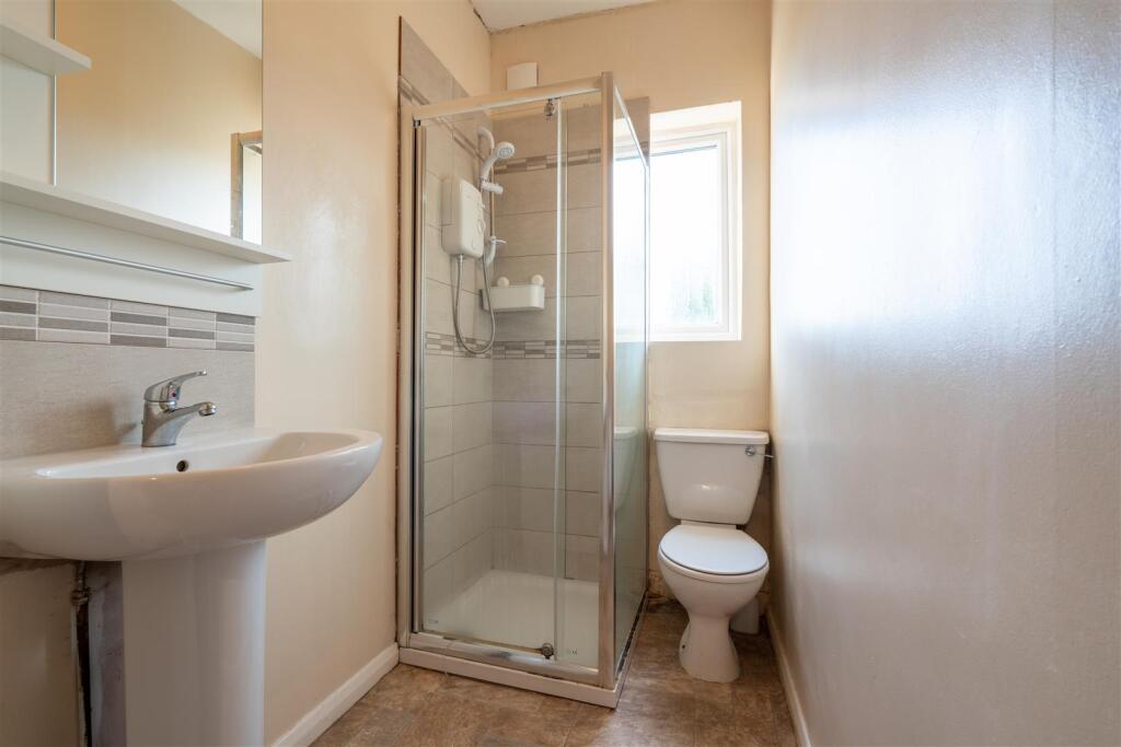 Bathroom_.jpg