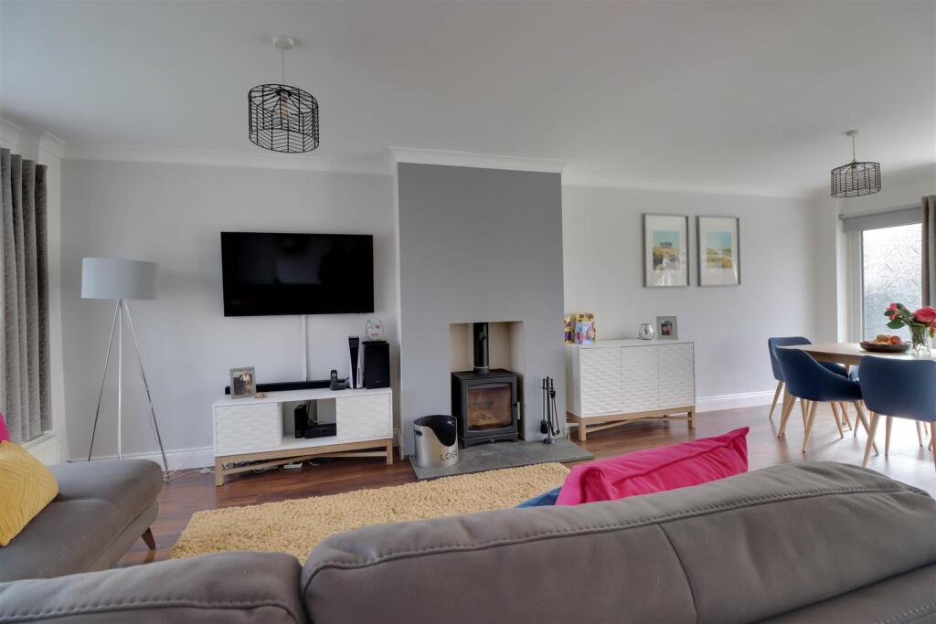 51 MOUNT CLOSE-11.jpg