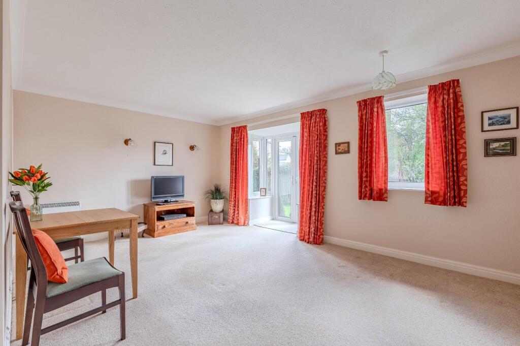 31 princess court.jpg