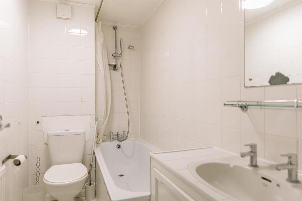 1920px_MB_moray road_davies davies_30.jpg