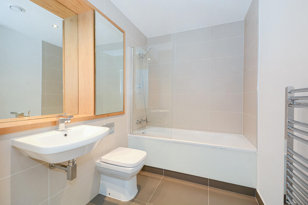 81 Beacon Point(4...