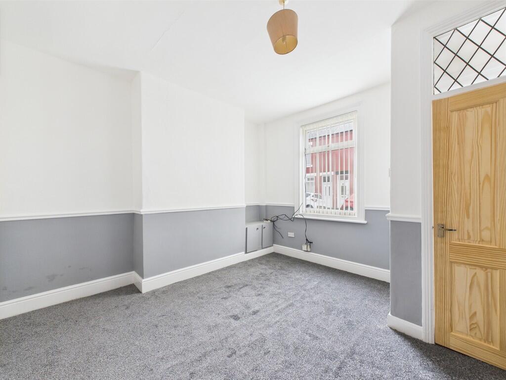 CAM01835G0-PR0195...