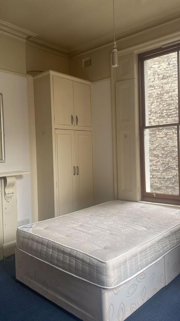 Large, Bright, Double Studio, near Gloucester Road, SW5