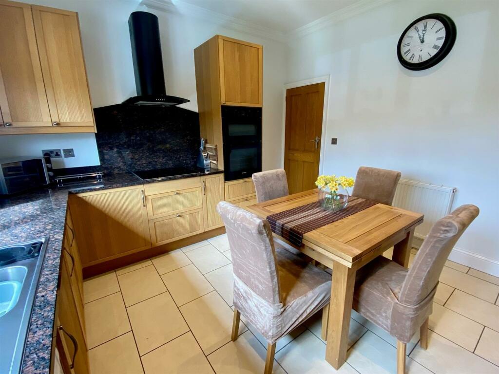 Hudds road 1 kitchen 3.jpg