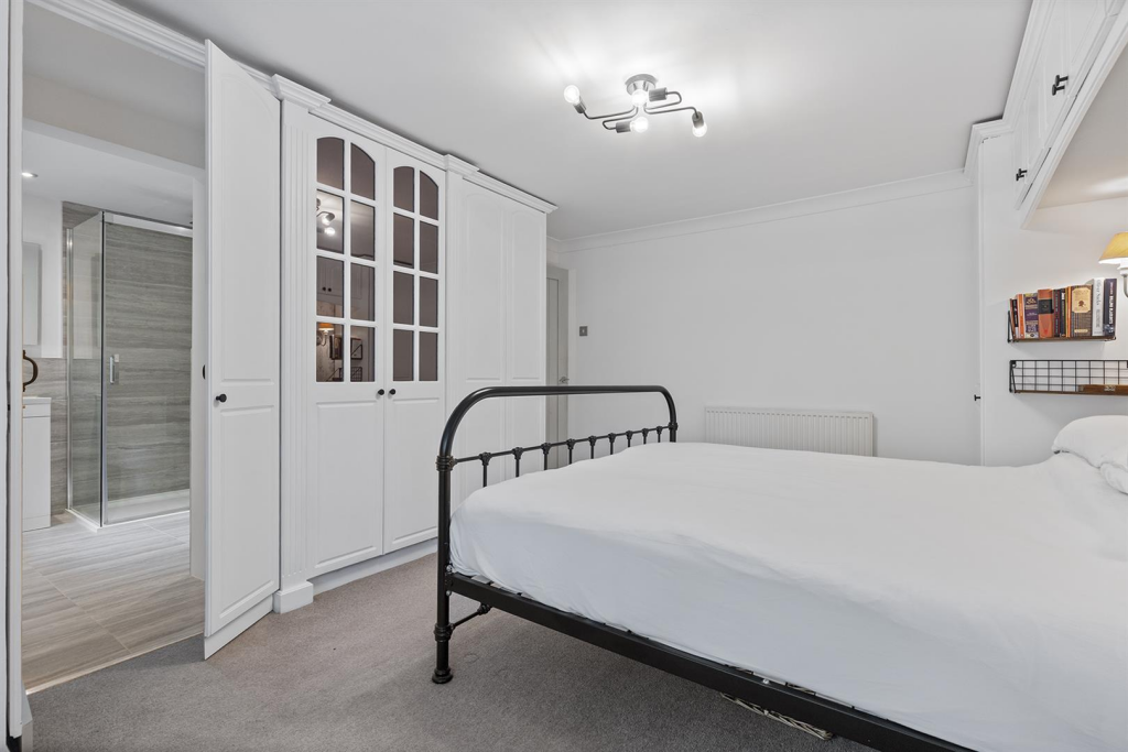 78 Fenay Lane, Almondbury 35_297.png