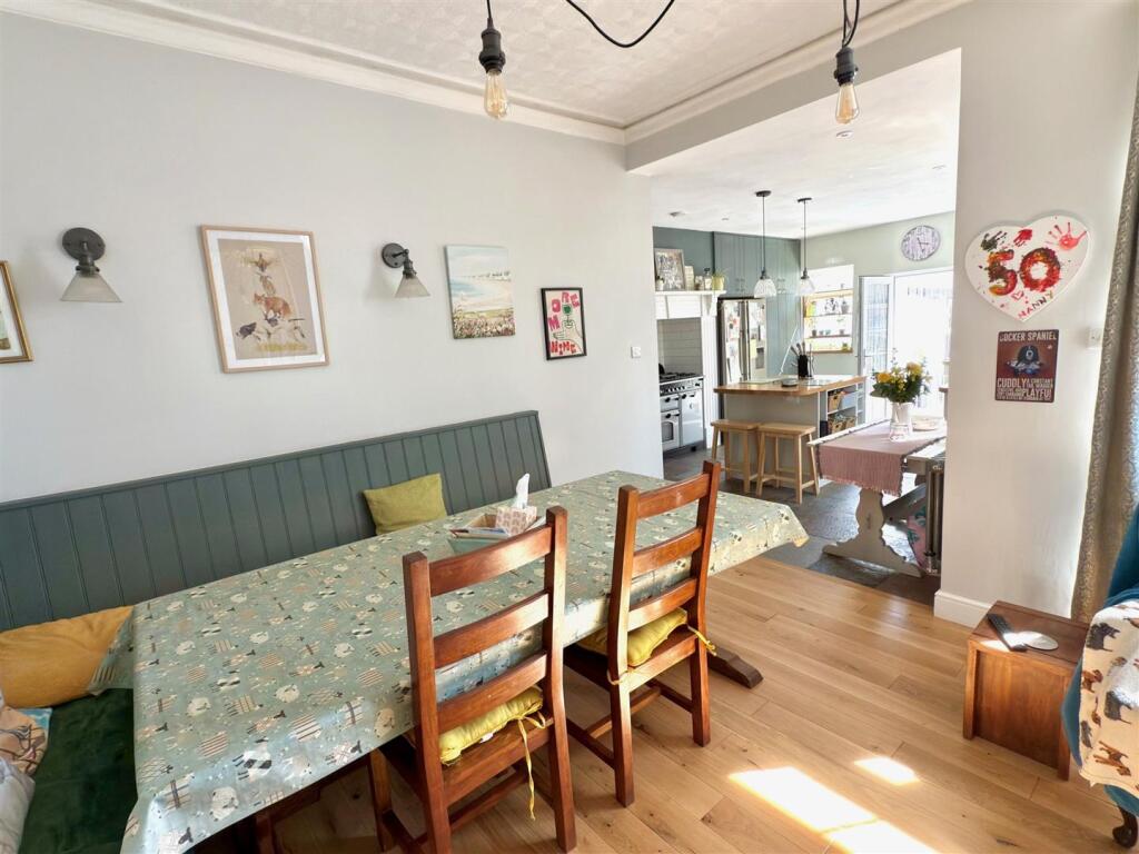 DINING AREA TO KITCHEN.jpg