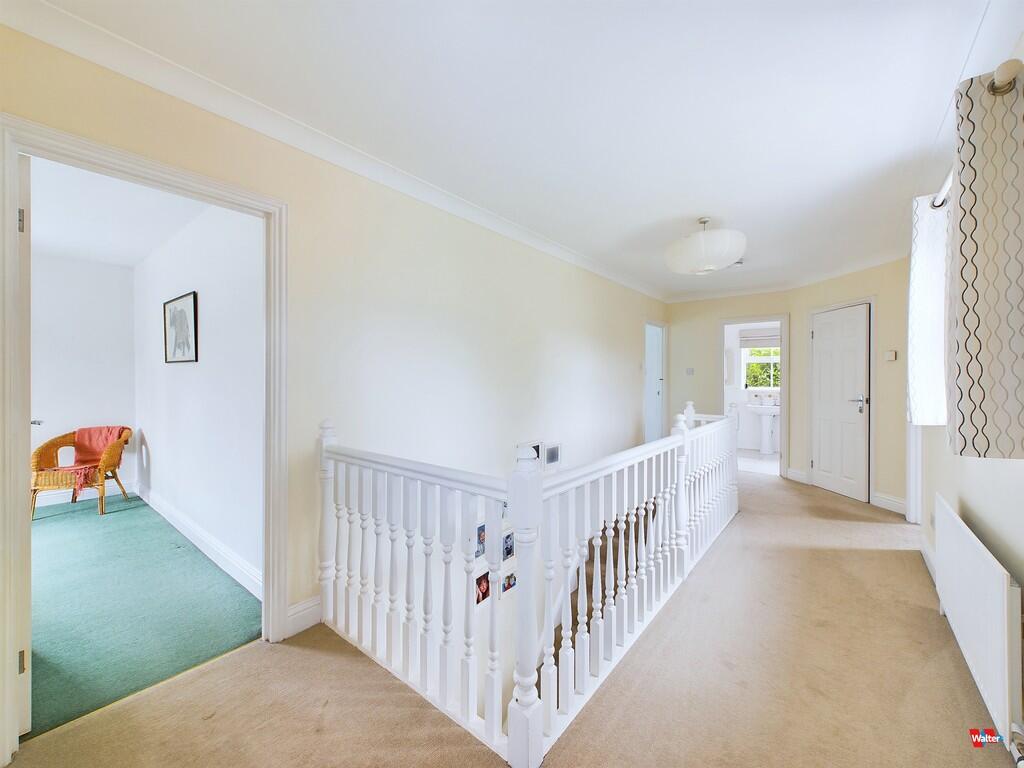 CAM04092G0-PR0028...